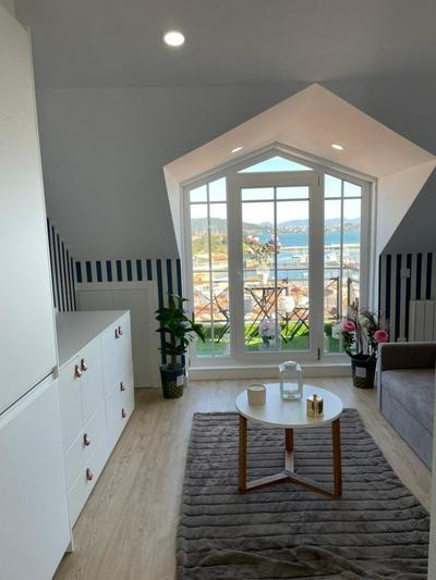 Estudio impresionantes vistas con terraza y piscina