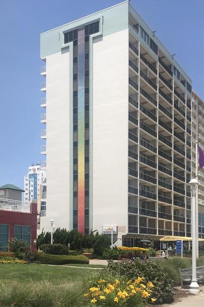 Four Sails Resort