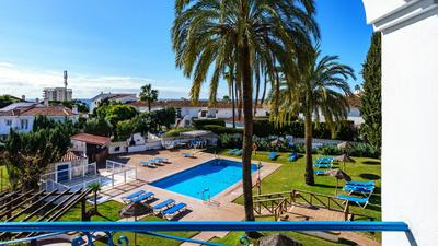 Miraflores with pool by Costarentals - Ref 146