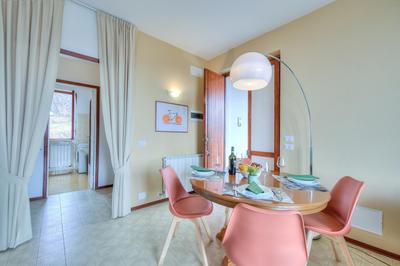 La Perla Bianca Lake View - Happy Rentals
