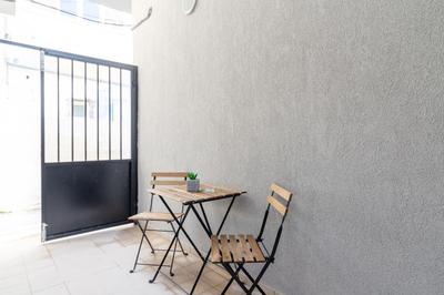 Elegant apartment for friends & Couples
