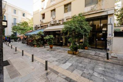Modern Two Level Apartment in the Heart of Athens