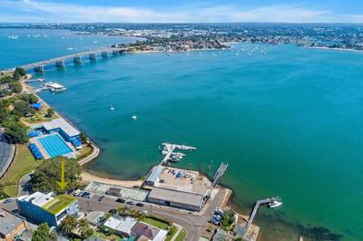 Hotel Style Monterey Guest Studio near Hospitals, Beach and Airport