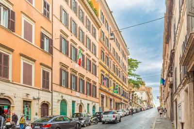 Barberini 3 BDR Apartment