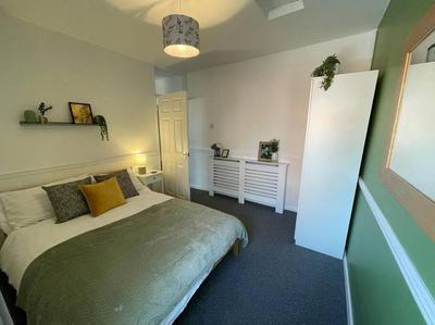 2 bed Central Cardiff Apartment - sleeps five!