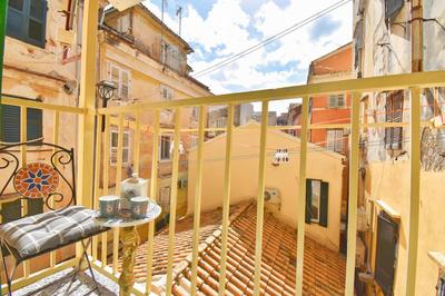 Venetian Well Gallery apartment in Corfu Old Town