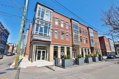 **NEW mOdernLUX best OTR condo *Park ONsite**