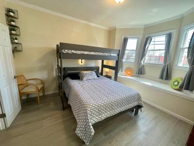 New York City Private Bedroom Near The Free Ferry Boat!