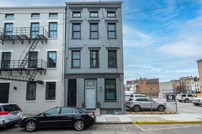 OTR off Vine St, Lux Queen Bed, Wifi, Smart TV, Sleeps 3ppl, 3rd Fl