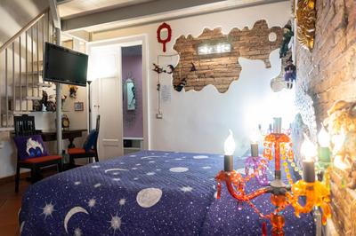 LE STREGHE rooms e art,centralissimo con garage su richiesta