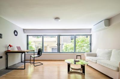 Newly Cosy Renovated Apartment Downtown