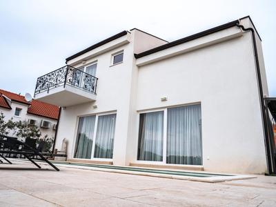 Elegant Hvar town villa with pool