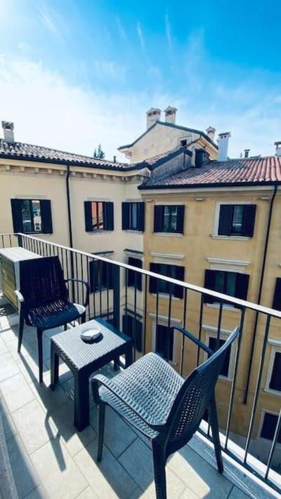 Sun Street Apartment