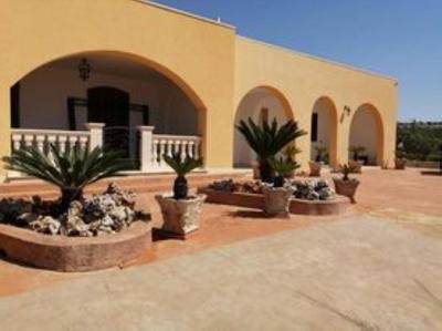 Mino two-room apartment in Marina di Pesculuse