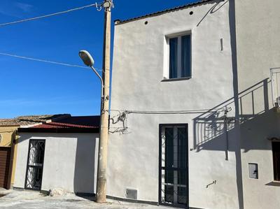 Little Home Valderice