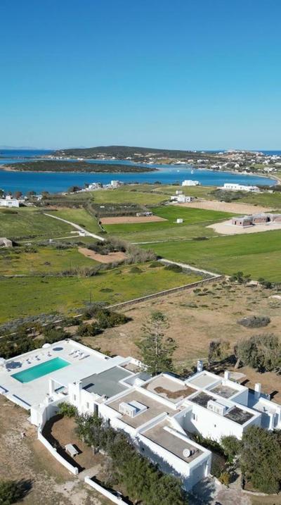 Villa Meltemi on the Outskirts of Naousa, Paros