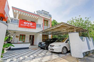 Capital O Pop Tavern Kazhakkottam