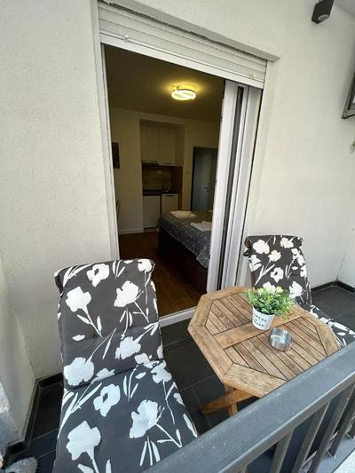 Apartmani Perovic