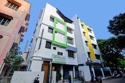 Collection O Green Leaf Near Acropolis Mall