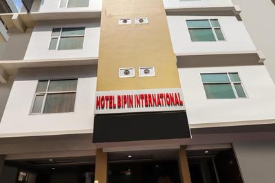Super Capital O Seven Wonders Inn Near Sahara Ganj Mall