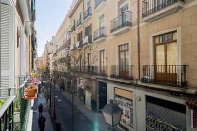 For You Rentals Elegante y bonito apartamento TEMPORAL en el Corazón de Madrid DIN131C
