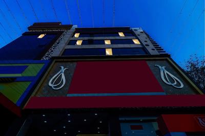 Super Townhouse Marina