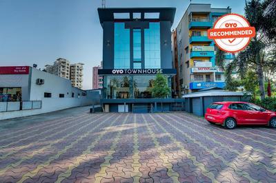 Townhouse Hadapsar Near Amanora Mall