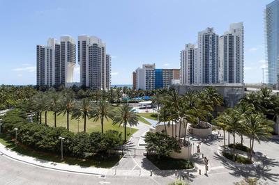 Modern Oceanview Condo - Steps to the Beach!