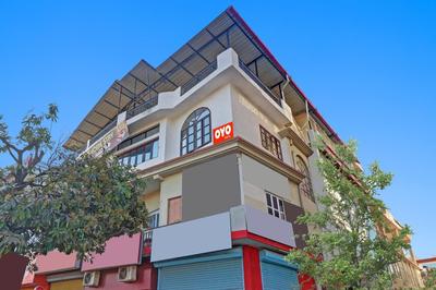 Hotel O 7 Days Homestay