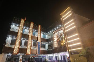 Townhouse P.s.Palace Near Amausi Metro Station