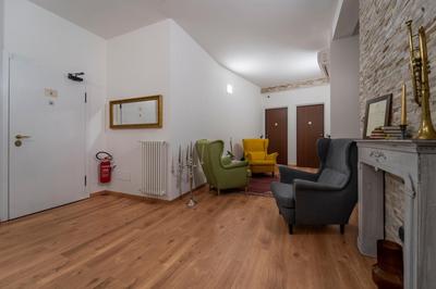 Aurelia Rooms