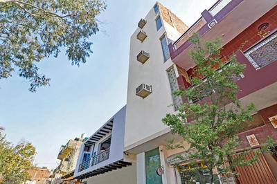 Townhouse Near M2K Cinema Pitampura