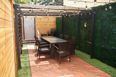Waikiki Beachside Hostel, a hotel in Honolulu, Hawaii