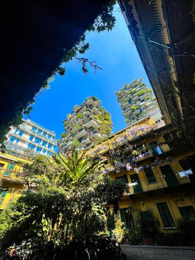 tHE Mundial Studio - Bosco Verticale View