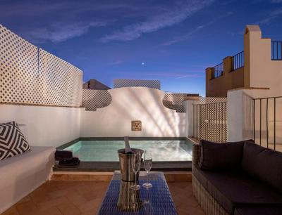 Hommyhome Castellar Luxury