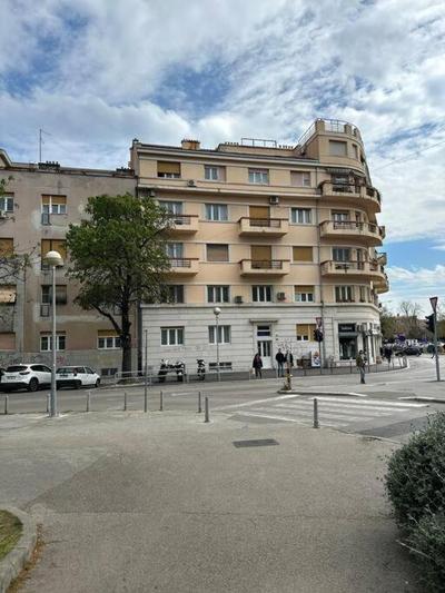 BRAND NEW City Center Apartment Nostalgija