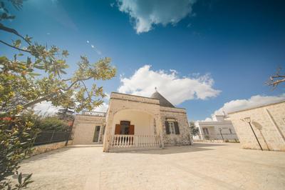 I Trulli della Collina by BarbarHouse