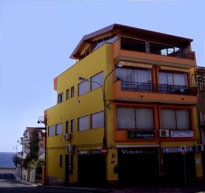 Pozzo Lazzaro Apartments