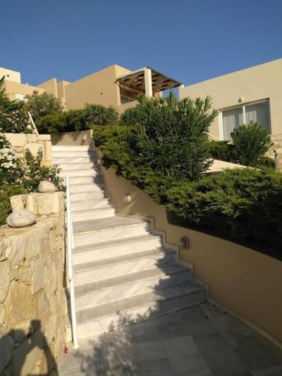 One bedroom apartment with pool