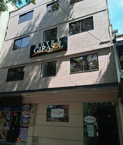 HOTEL GIRASOL 70