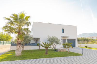 Villa Castelli, Family Holiday House with Private Pool