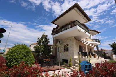 Eva's House