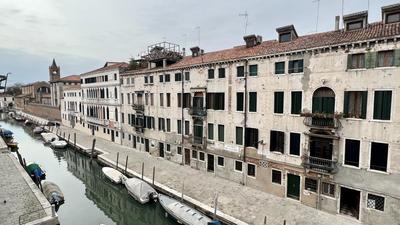 Vivaldi Canal View