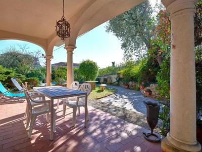 ApartmentsGarda - Residenza Bouganville