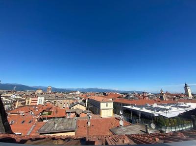 Deliziosa mansarda con vista panoramica