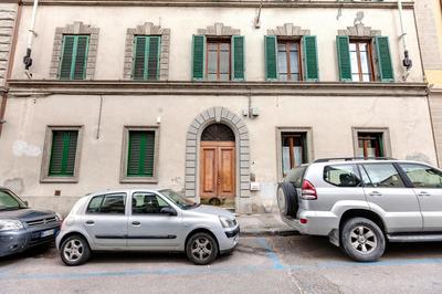 Baldovini Apartment by Mamo Florence