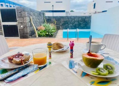 Casa en Playa Blanca con piscina privada y cerca de Marina Rubicón