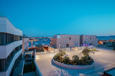 The View Luxury Residence with Pool