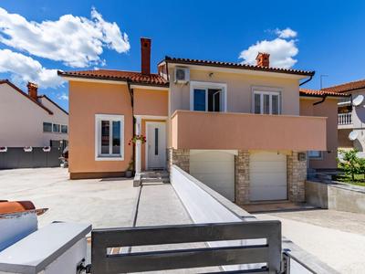 Holiday Home Melani Vita