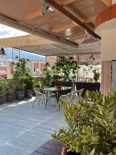Home Away from Home Volos